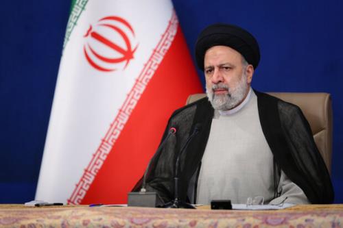 نباید کرونا به هیچ وجه در جامعه عادی انگاری شود