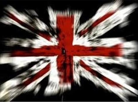 پرسی با وعده پناهندگی، ارتش و خزانه را خرید