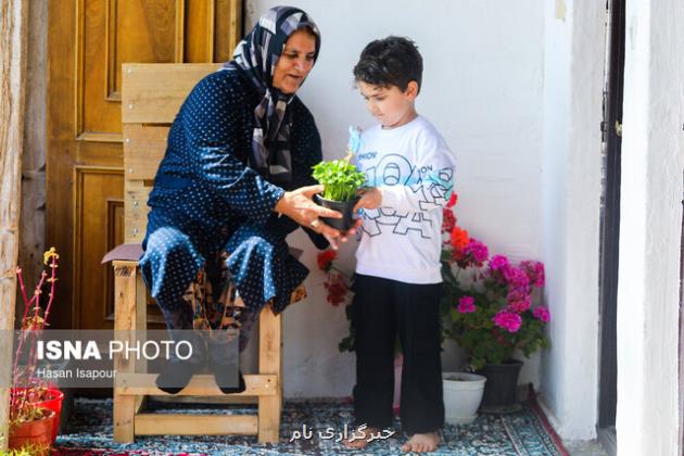 معرفی مادران روستایی و عشایر دارای ۳ فرزند و بیشتر برای پوشش رایگان بیمه ای