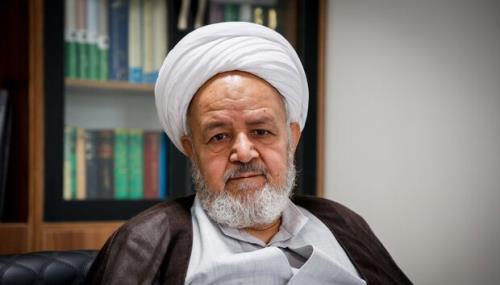 رهبر انقلاب توانستند بموقع سیستم فرماندهی را در نیروهای مسلح بازسازی کنند