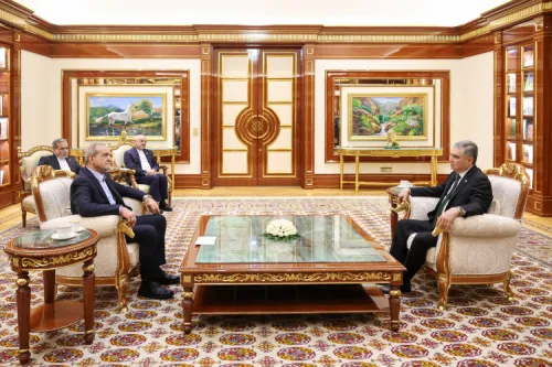 جهان امروز بیشتر از هر زمان دیگر محتاج تشکیل اعتماد، صلح و همگرایی میان ملت هاست