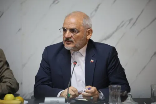 رئیس دولت از تمام اعضای کابینه خود حمایت می کند