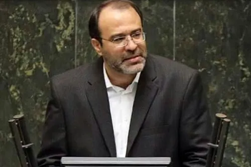 همگان بدانند حال نرخ رشد نقدینگی بالای ۴۰ درصد است