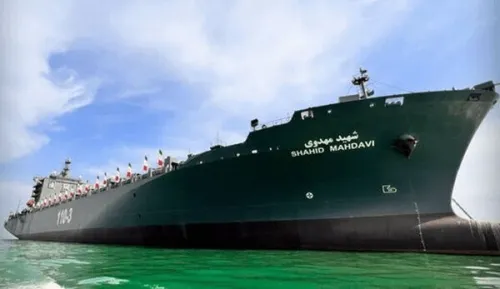 بازگشت ناوگروه نیروی دریایی سپاه به آب های سرزمینی ایران