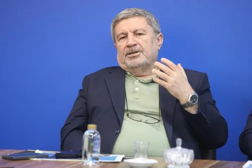 شرایط داخلی آمریکا توان این کشور برای جنگ را محدود کرده است