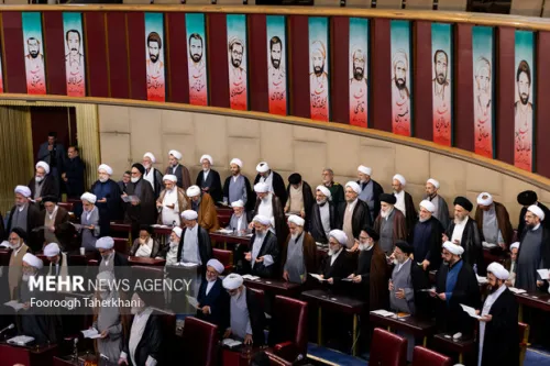 عبور امضاکنندگان پویش حامیان بیانیه مجلس خبرگان از ۱۷هزار نفر