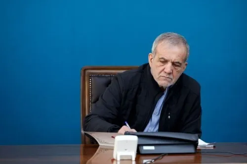 پشت پرده ادعای یک روحانی در رابطه با ۲۸ بار استعفای مسعود پزشکیان
