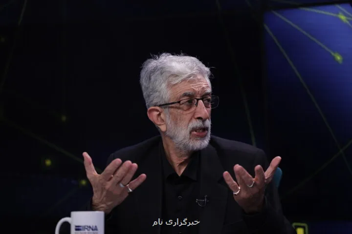 ملاک تصمیم گیری درباره ی جنگ یا صلح نظر رهبر انقلاب است
