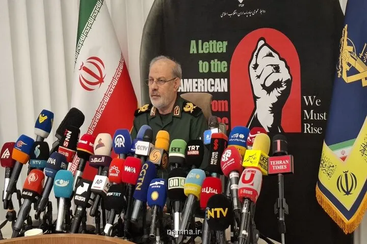 نامه سپاه به مردم آمریکا برای تبیین شکست های این کشور تهیه شد
