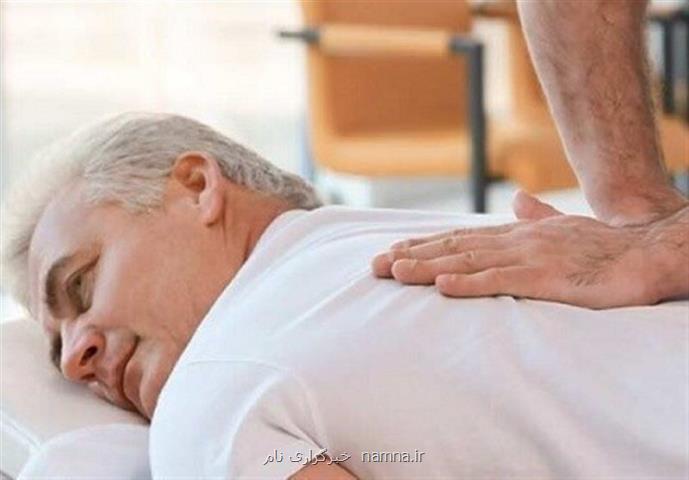 طرح ماساژ كارمندان پشت میز محل كار